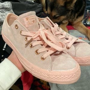 Rose gold limited edition Converse
